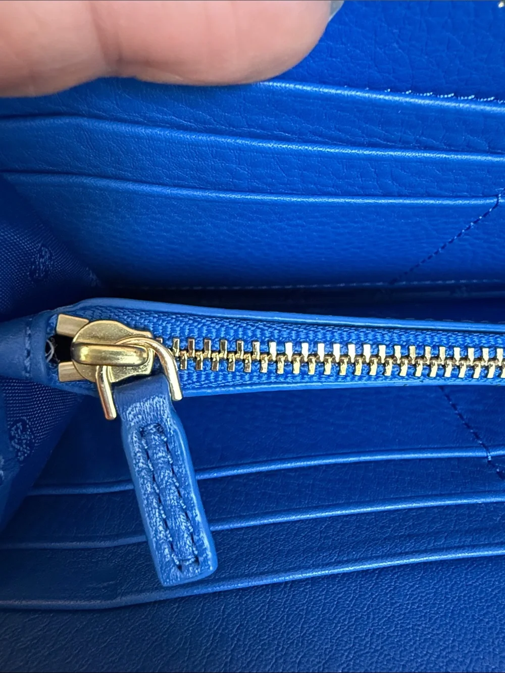 Tory Burch Bondi Blue Britten Zip Continental Wallet with Shopping Bag.